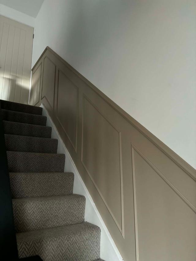 Staircase wall panelling